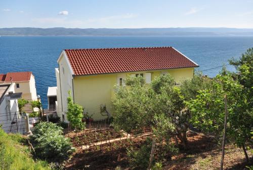 Apartments with parking space Pisak, Omis - 2827