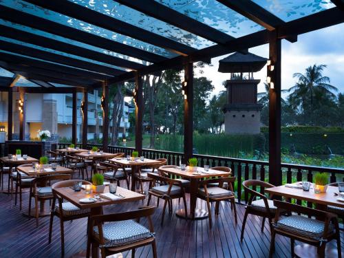 Restaurace v ubytování InterContinental Bali Resort by IHG