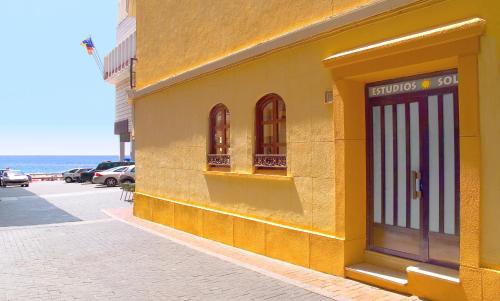 Estudios RH Sol, Benidorm – Bijgewerkte prijzen 2023