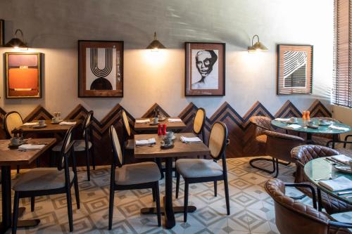 Ruang duduk di Fontinha Porto, Trademark Collection by Wyndham