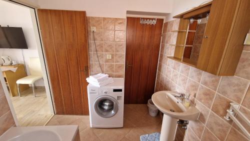 Kupaonica u objektu Villa Lina