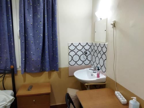 Koupelna v ubytování SAN REMO HOSTEL