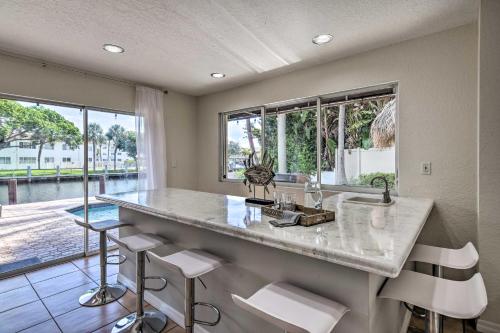 Φωτογραφία από το άλμπουμ του Pompano Beach Villa with Private Pool and Dock! σε Pompano Beach