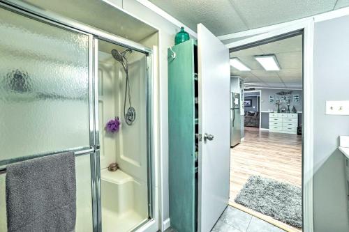 Bilik mandi di Riverfront Home with Dock about 6 Mi to Cheboygan!