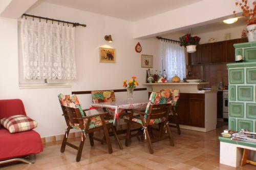 Seaside holiday house Mavarstica, Ciovo - 2788