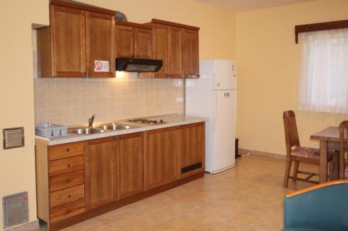 Apartments by the sea Rogoznica - 3265