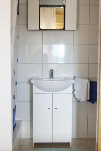 Studio Palit 3195c