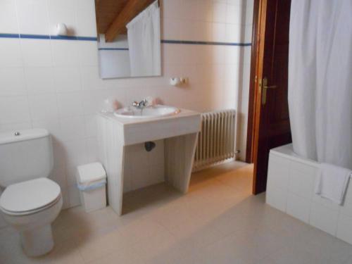 Koupelna v ubytování Hostal Burgos