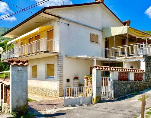 GREAT HOLIDAY - Cash Pay, Security Parking, Terrace, Wifi, Aircool, Kitchen
