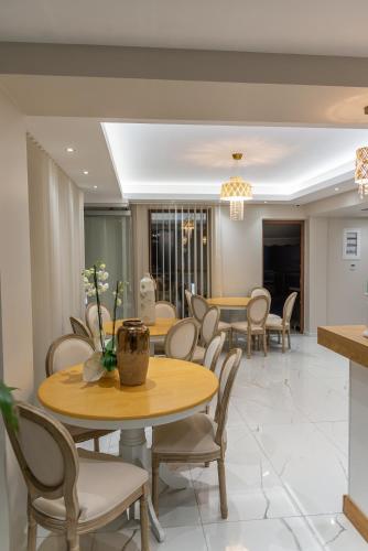 AGORA luxury BOUTIQUE HOTEL