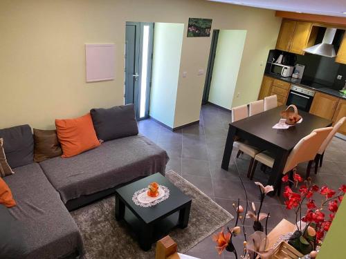 Posezení v ubytování Casa da Quinta piscina privada perto Gerês