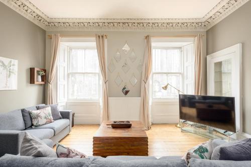 2 Bed Old Town Apartment - Next To Castle photo 6