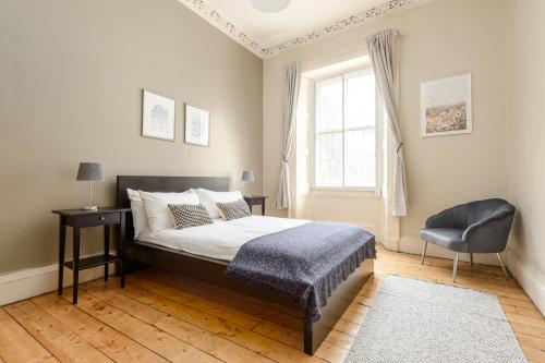 2 Bed Old Town Apartment - Next To Castle photo 10