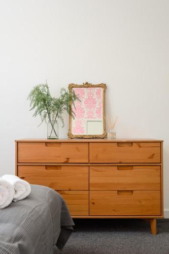 2 BR Royal Mile Apartment photo 9