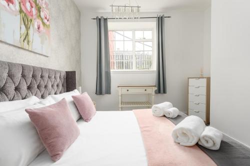 2 BR Royal Mile Apartment photo 10