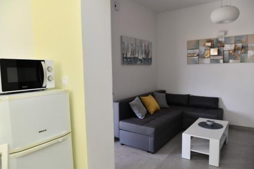 Apartment near sea