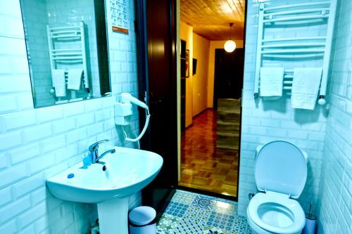 Hotel Historyにあるバスルーム