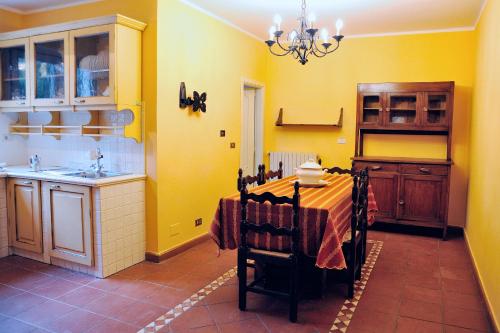 Η κουζίνα ή μικρή κουζίνα στο Villa Sargiano
