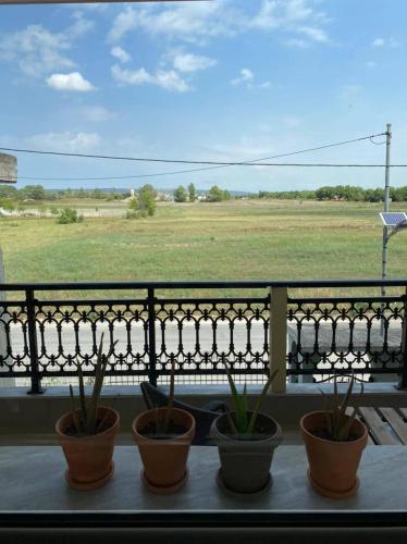 Μπαλκόνι ή βεράντα στο Polys Apartment and Paraskevi studio with view