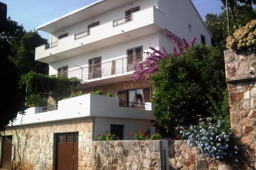Apartments and rooms with parking space Jelsa, Hvar - 4640