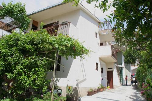 Fotografia z galérie ubytovania Apartments by the sea Baska Voda, Makarska - 2724 v destinácii Baška Voda