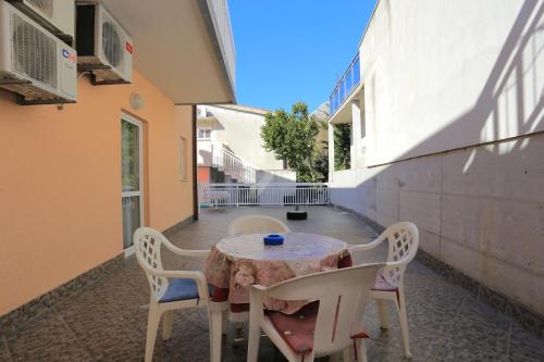 Balkón nebo terasa v ubytování Apartments with parking spaces Stanici, Omis - 2818