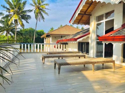 Balkón nebo terasa v ubytování Rosanuka Beach Villa