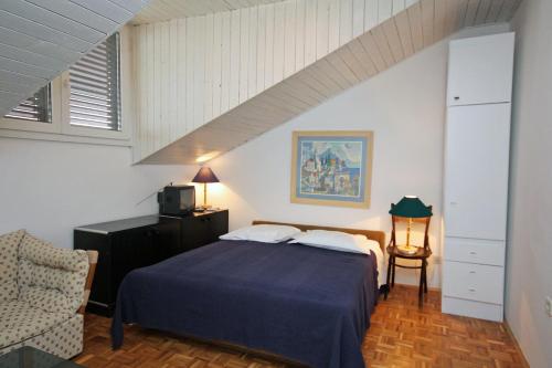 Кровать или кровати в номере Apartments with WiFi Dubrovnik - 4730