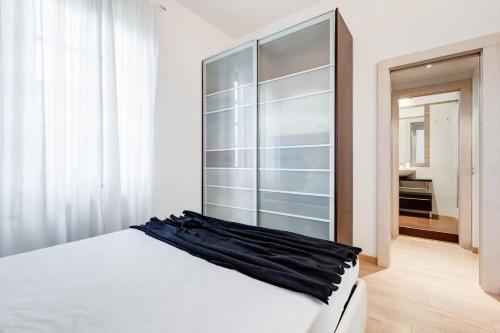 Warm flat near the Vatican