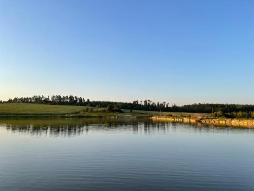 Gallery image of AVALON - Котедж на озері in Boryslav
