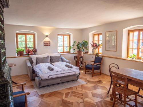 Un lugar para sentarse en Trattnachtaler Weinhaus