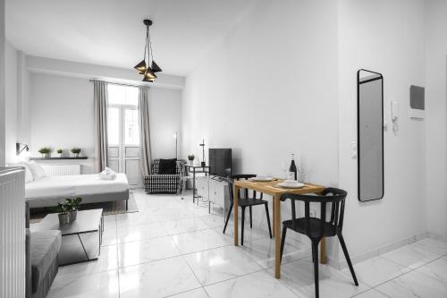 Breez Apartments, The Luxury Suites