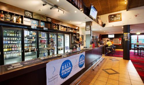 El salón o zona de bar de Glenmore Tavern