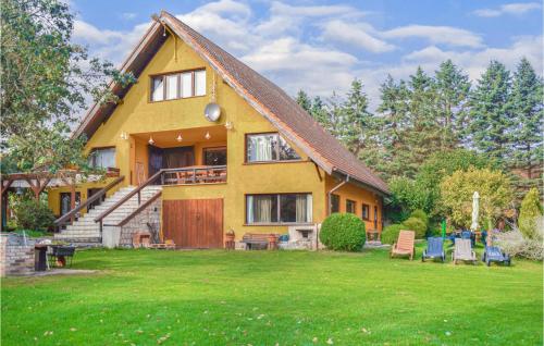 3 Bedroom Gorgeous Apartment In Wolin