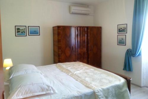 Легло или легла в стая в Apartment Milna 5242a