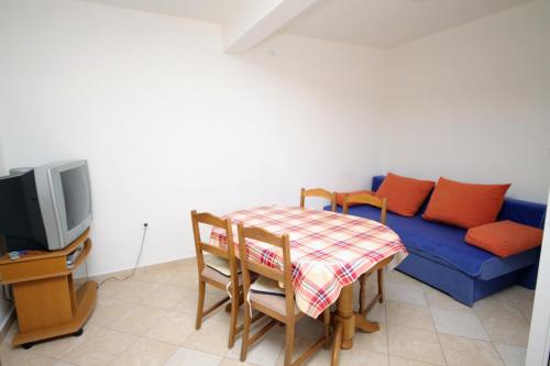 Apartments by the sea Rogoznica - 5269