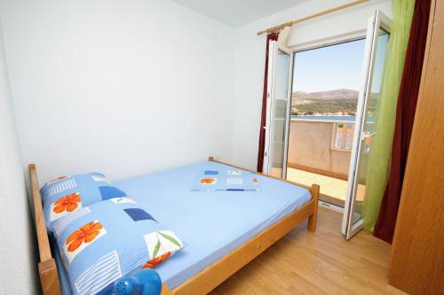 Apartments by the sea Rogoznica - 5269