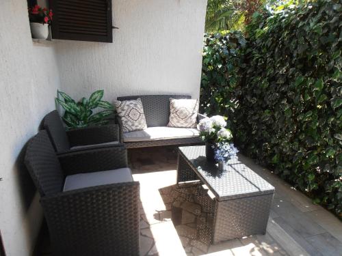 Ruang duduk di Apartments with parking space Sveti Anton, Krk - 5288