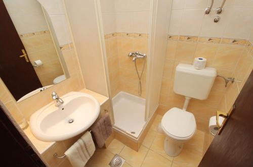 Apartments by the sea Dramalj, Crikvenica - 5522