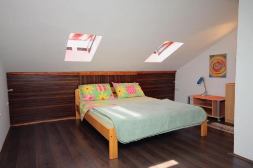 Apartments by the sea Krk - 5400
