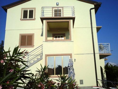 Fotografia z galérie ubytovania Apartments with a parking space Novi Vinodolski - 5482 v Novom Vindolskom
