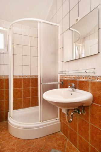 Apartment Baska 5450a