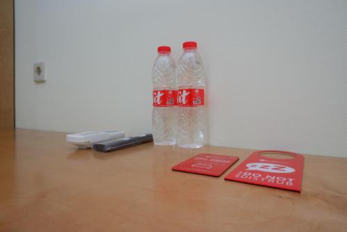 Фотография из галереи RedDoorz near Rita Supermall Purwokerto 2 в городе Пурвокерто