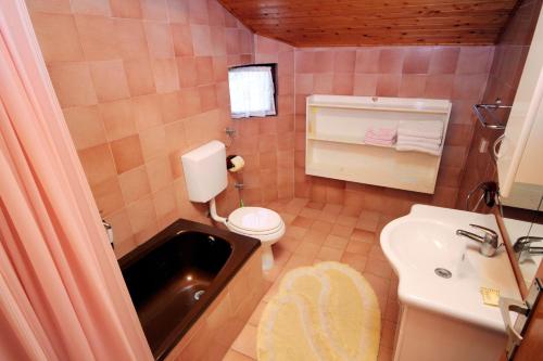 Koupelna v ubytování Apartment Punat 5428a