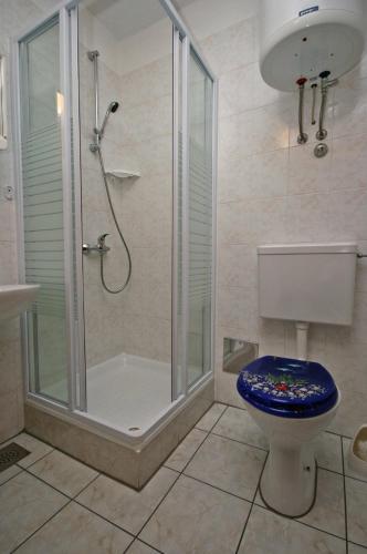Family-friendly apartments with swimming pool Crikvenica - 5489