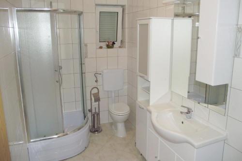 Kúpeľňa v ubytovaní Apartment Novi Vinodolski 5479c