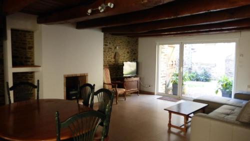 Photo de la galerie de l'établissement Gite Notre Dame, à Pontorson