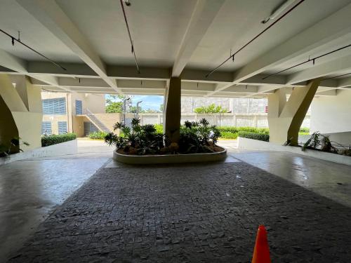 DONTON’s – In the Middle of It All