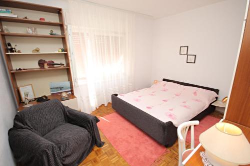 Apartments by the sea Novi Vinodolski - 5558