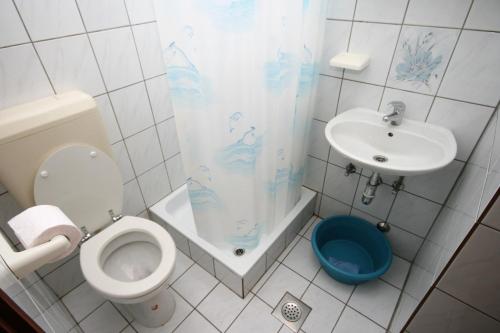 Kúpeľňa v ubytovaní Studio Crikvenica 5555e